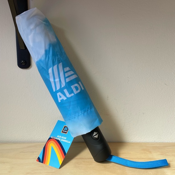 Aldi Accessories Aldi Gear 223 Compact Umbrella Cloud Poshmark